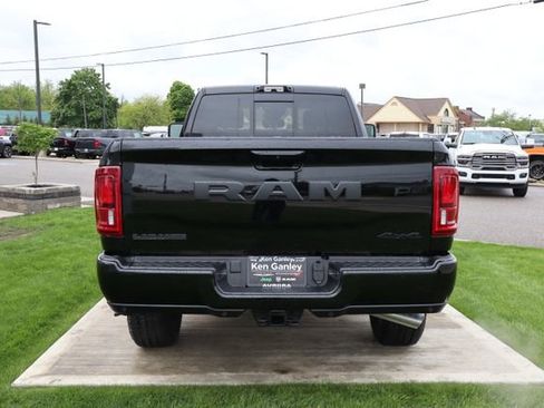 New 2026 RAM 3500 Laramie AWD/4WD image 39