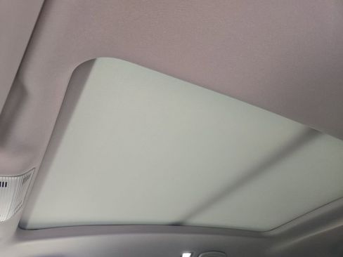 New 2026 Volkswagen Atlas SE FWD image 19