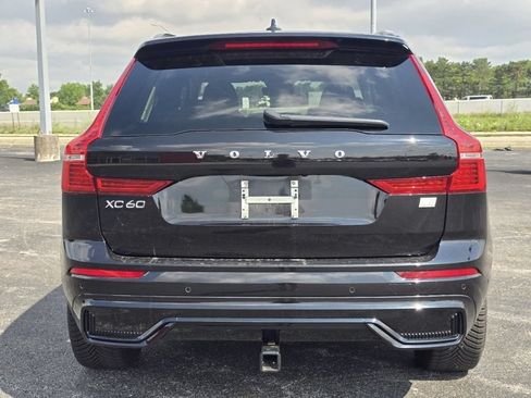Used 2023 Volvo XC60 T8 Ultimate AWD/4WD image 15