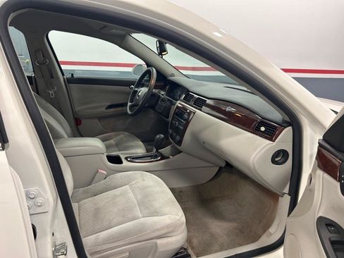 Used 2007 Chevrolet Impala LT FWD image 11
