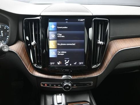 Used 2020 Volvo XC60 T5 Inscription w/ Protection Package Premier image 12