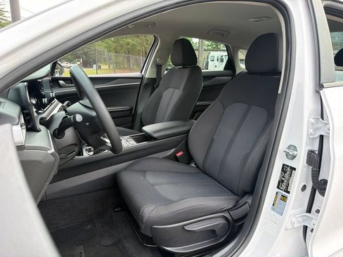 Certified 2023 Kia K5 LXS FWD image 16