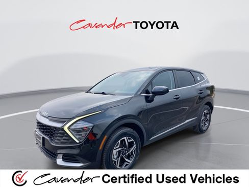 Used 2024 Kia Sportage LX image 1