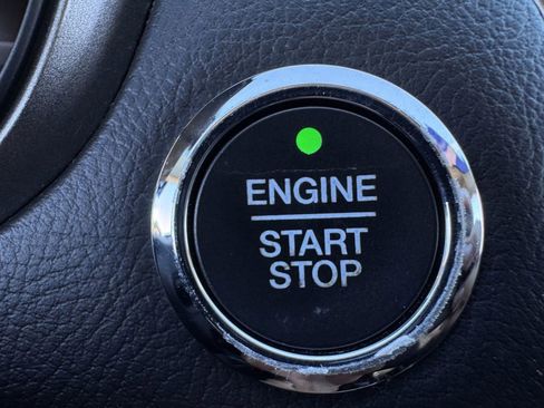 Used 2018 Ford Fusion SE w/ Fusion SE Technology Package image 21