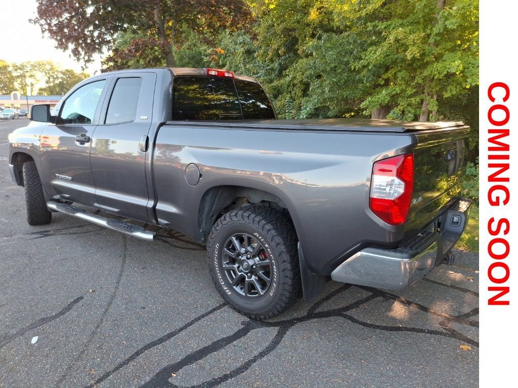 Used 2016 Toyota Tundra SR5 AWD/4WD image 8