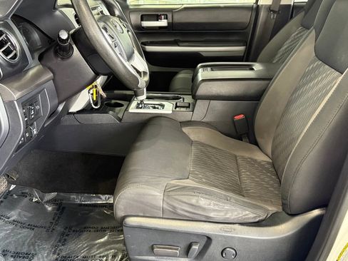 Used 2019 Toyota Tundra SR5 w/ SR5 Upgrade Package image 15
