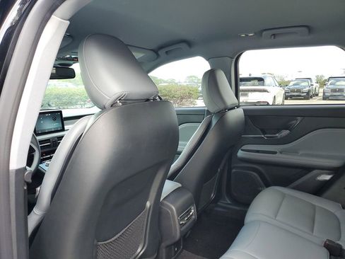 Used 2022 Lincoln Corsair Standard image 10