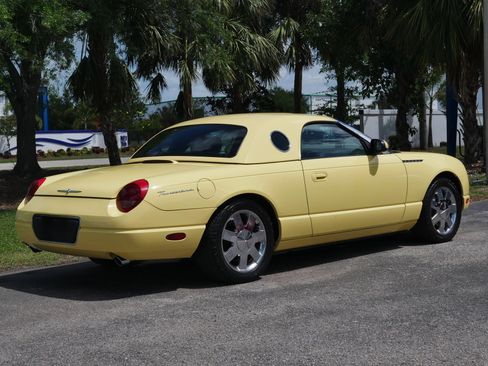 Used 2002 Ford Thunderbird image 28