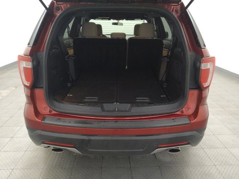 Used 2018 Ford Explorer XLT FWD image 29