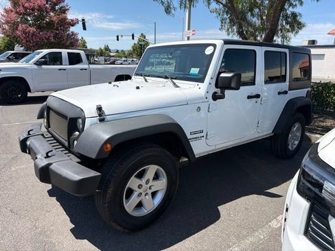 Used 2015 Jeep Wrangler Unlimited Sport w/ Quick Order Package 24S AWD/4WD image 13