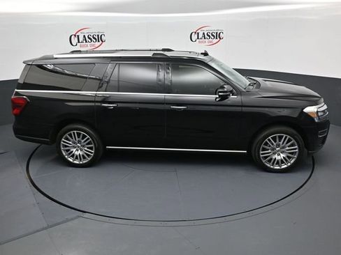 Used 2022 Ford Expedition Max Limited image 21