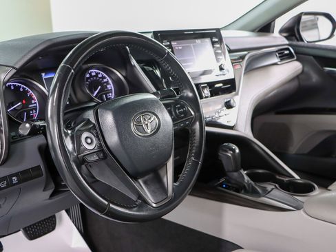Used 2021 Toyota Camry SE image 22