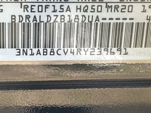 Used 2024 Nissan Sentra SV FWD image 29