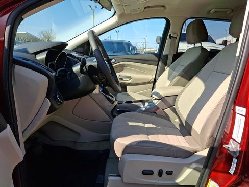 Used 2014 Ford Escape SE image 23