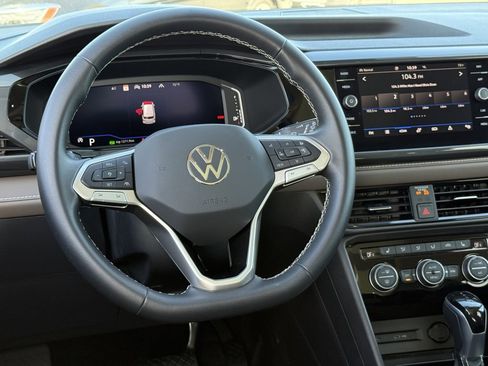 Used 2023 Volkswagen Taos SEL image 24