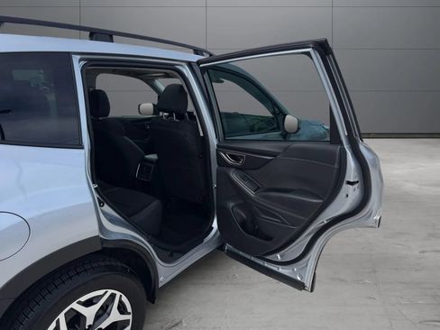 Used 2023 Subaru Forester Premium AWD/4WD image 20