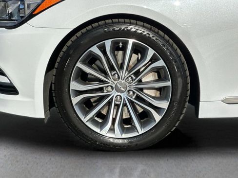 Used 2015 Hyundai Genesis 3.8 w/ Option Group 04 image 25