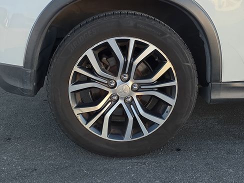 Used 2019 Mitsubishi Outlander Sport SE image 8