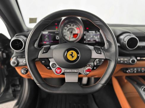 Used 2021 Ferrari 812 GTS image 11