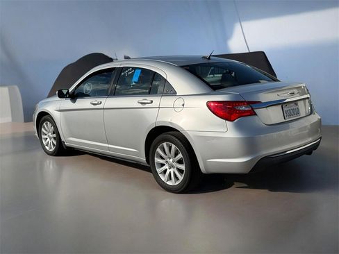Used 2012 Chrysler 200 Touring image 17