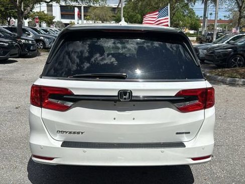 Used 2023 Honda Odyssey Touring image 6