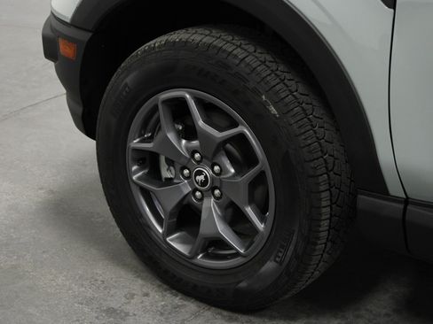 Used 2024 Ford Bronco Sport Badlands image 10