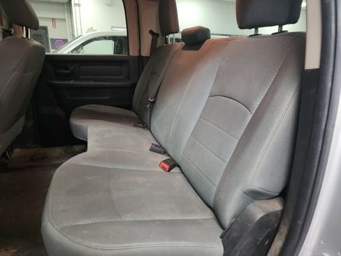 Used 2017 RAM 3500 Tradesman w/ Chrome Appearance Group image 11