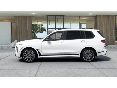 New 2026 BMW X7 M60i image 4