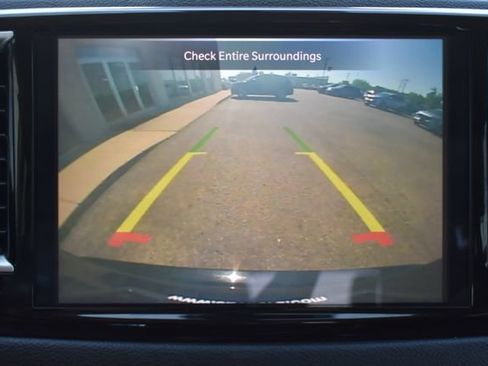 Used 2024 Chrysler Pacifica Touring-L FWD image 22