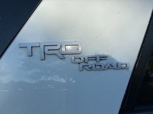 Certified 2017 Toyota 4Runner TRD Off-Road AWD/4WD image 21