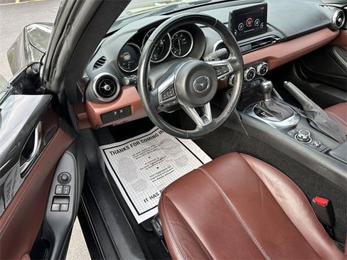 Used 2019 MAZDA MX-5 Miata RF Grand Touring image 31