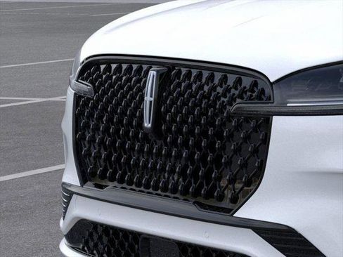New 2026 Lincoln Aviator Reserve w/ Jet Appearance Package image 17