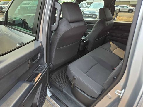 Certified 2026 Toyota Tacoma SR5 AWD/4WD image 13