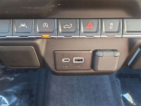 Used 2024 Chevrolet Silverado 1500 Custom image 34