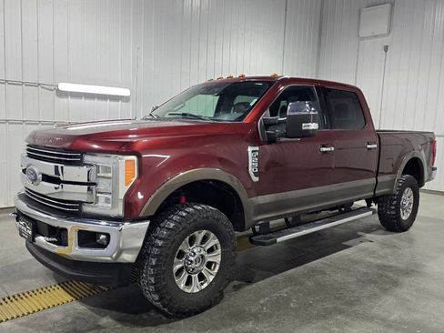 Used 2017 Ford F250 Lariat w/ Lariat Ultimate Package AWD/4WD image 2