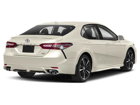 Used 2018 Toyota Camry XSE w/ Driver Assist Package FWD image 2