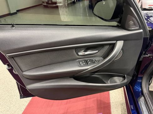 Used 2016 BMW M3 RWD image 21