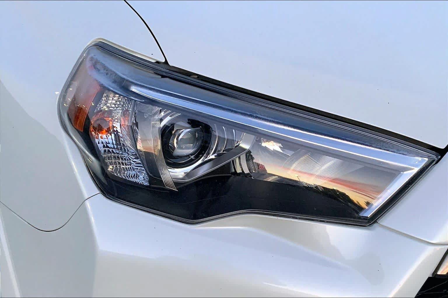 Used 2021 Toyota 4Runner Nightshade AWD/4WD image 27