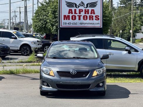Used 2010 Toyota Corolla CE FWD image 2