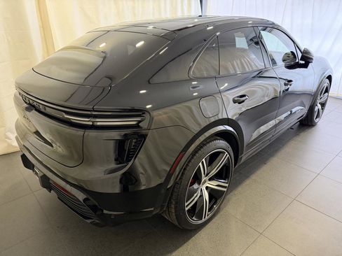 Certified 2025 Porsche Macan Turbo Electric image 9