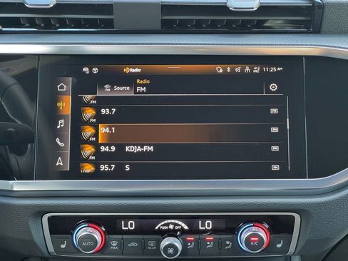 Used 2025 Audi Q3 2.0T Premium Plus w/ Premium Plus Package image 14