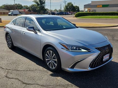 Used 2022 Lexus ES 350 w/ Accessory Package FWD image 6