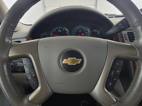 Used 2013 Chevrolet Avalanche LTZ AWD/4WD image 18