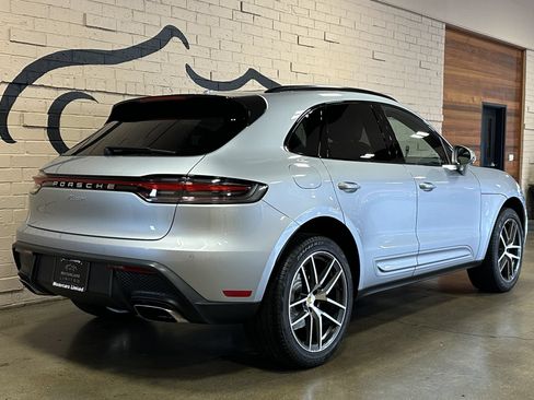 Used 2024 Porsche Macan Turbo AWD/4WD image 4