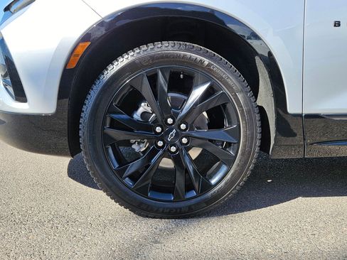 Used 2022 Chevrolet Blazer RS AWD/4WD image 11