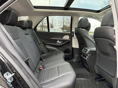 New 2026 Mercedes-Benz GLE 580 4MATIC image 17