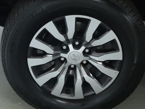 Certified 2023 Toyota Tacoma Limited AWD/4WD image 37