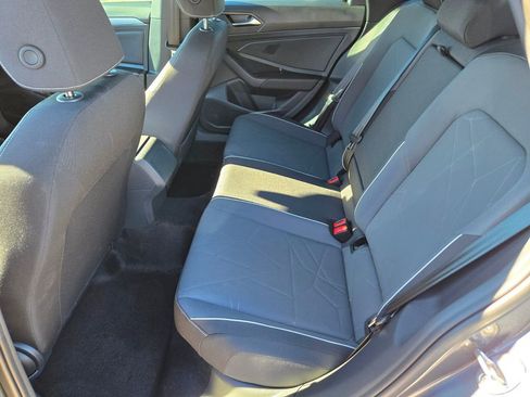 Certified 2025 Volkswagen Jetta Sport FWD image 9