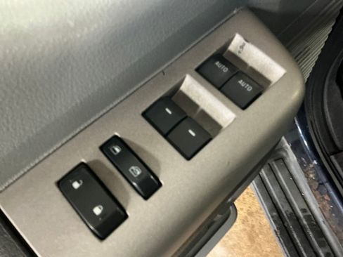 Used 2015 Ford F250 XLT w/ Snow Plow Prep Package image 15