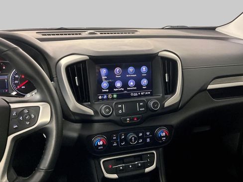 Used 2024 GMC Terrain SLT w/ Elevation Edition FWD image 6